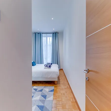Urban4 Apartman *